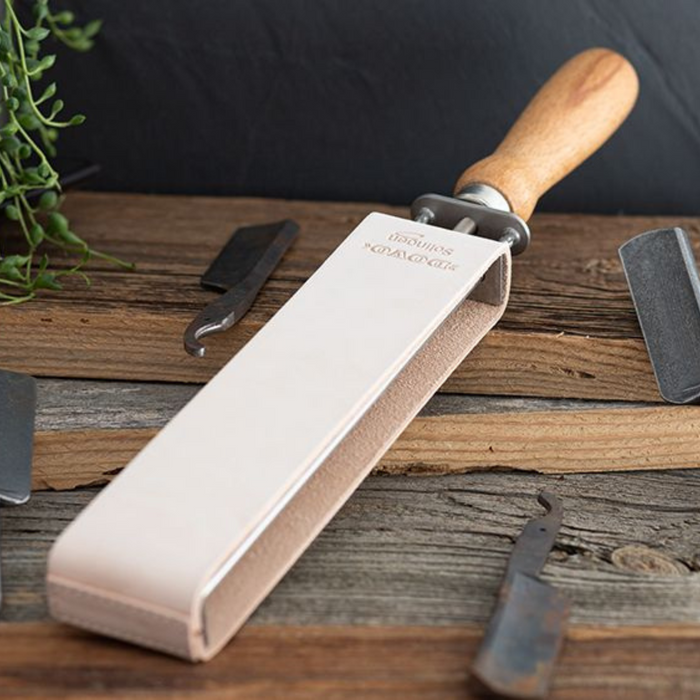 Dovo Strop, With Wood Handle